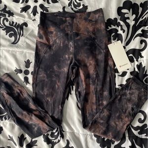 Lululemon athletica Unlimit HR Tight 25" *Keyhole